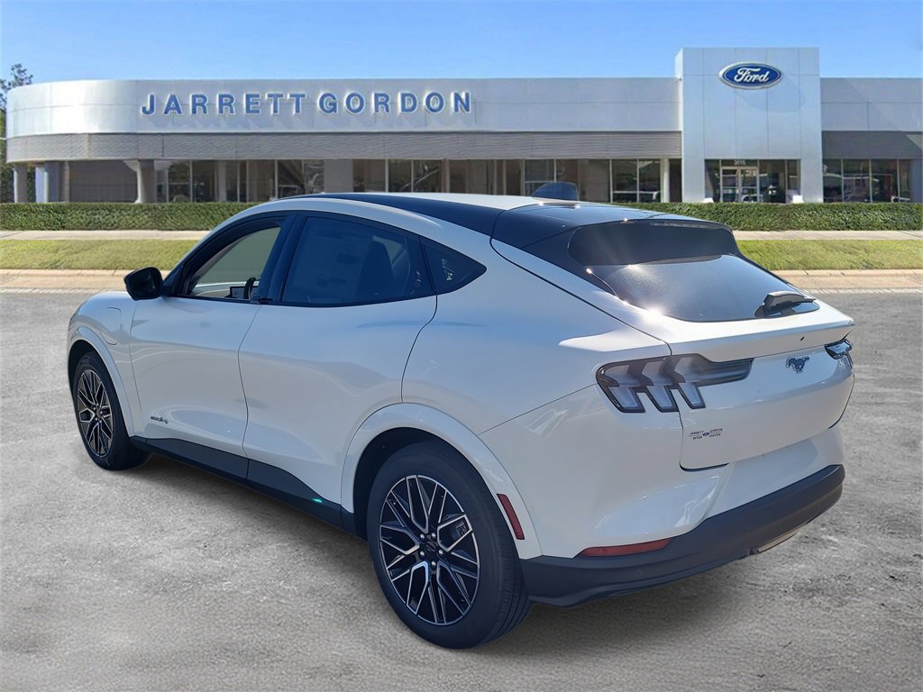2025 Ford Mustang Mach-E Premium photo 3