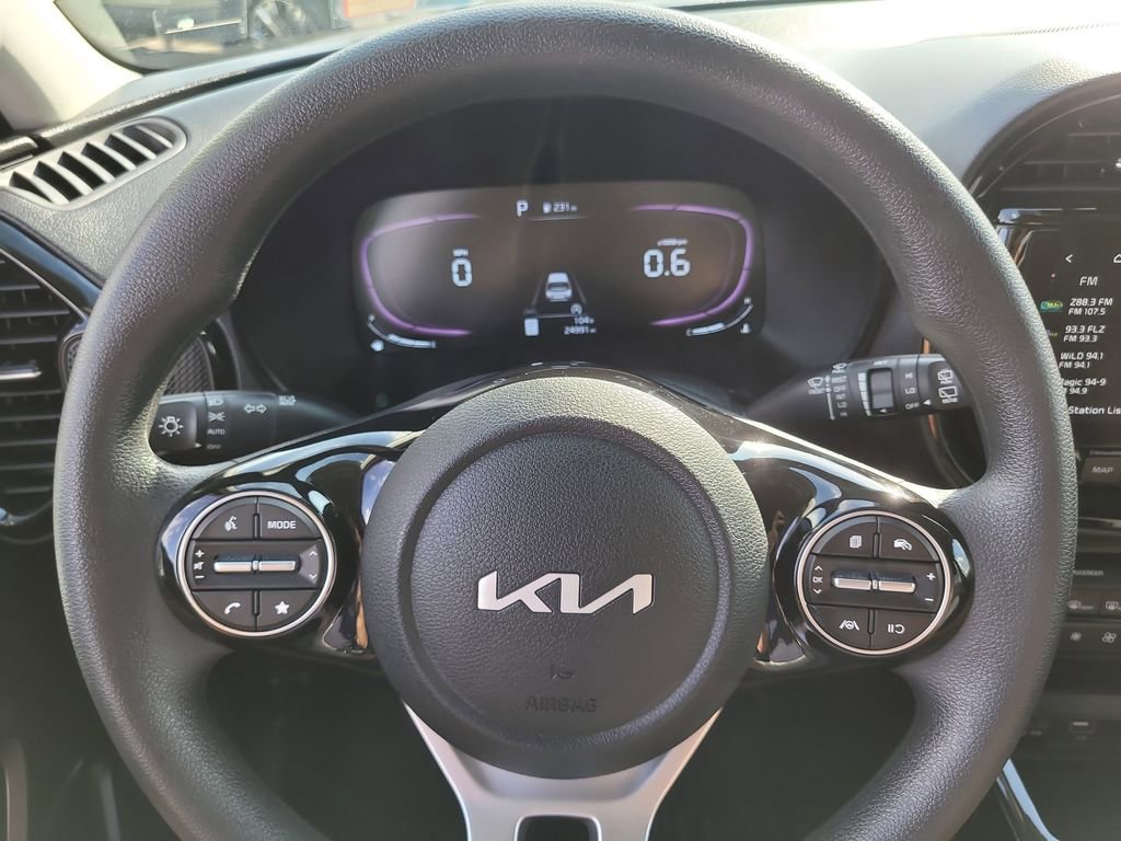 2023 Kia Soul S photo 24