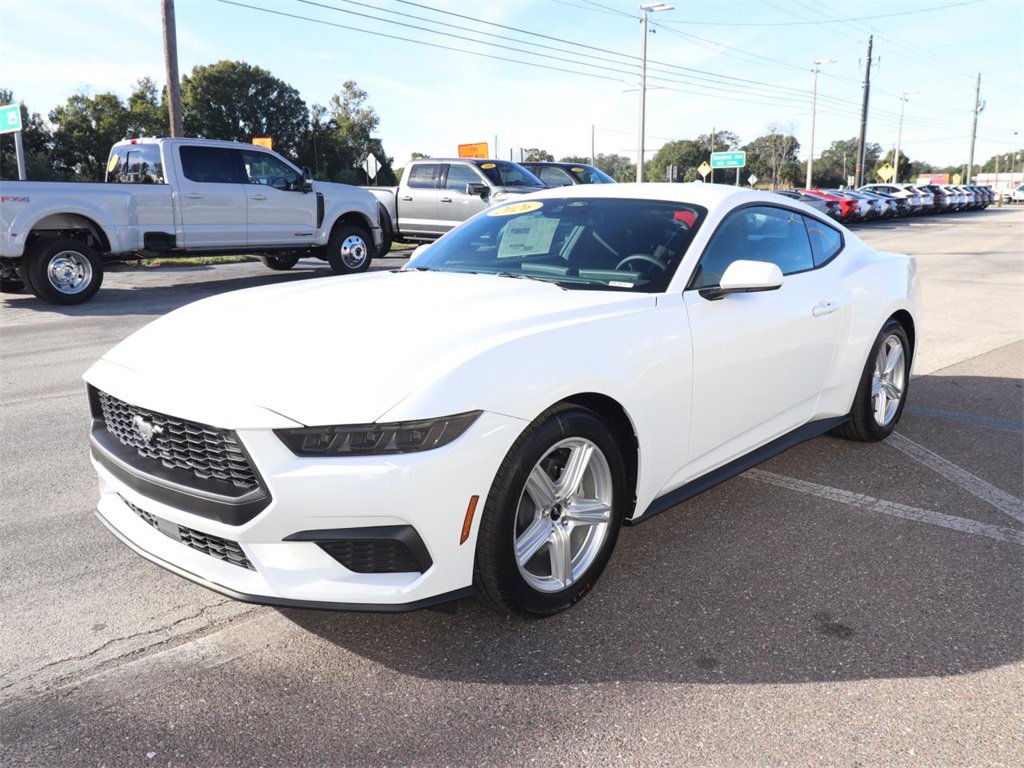 2026 Ford Mustang EcoBoost photo 4