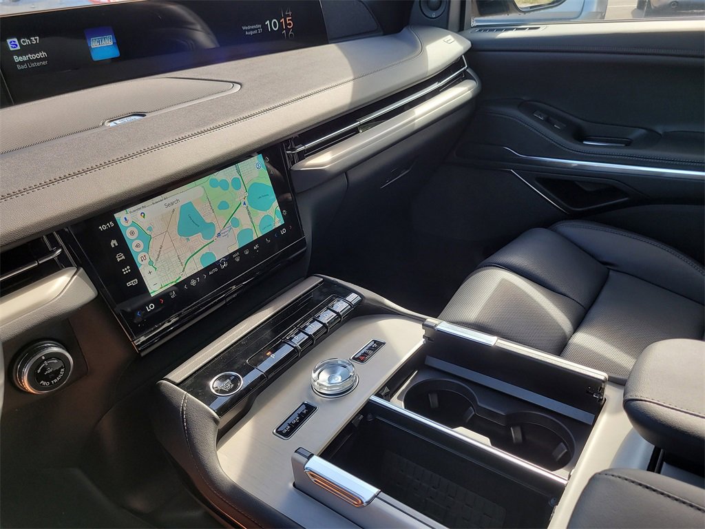 2025 Lincoln Navigator Reserve photo 20