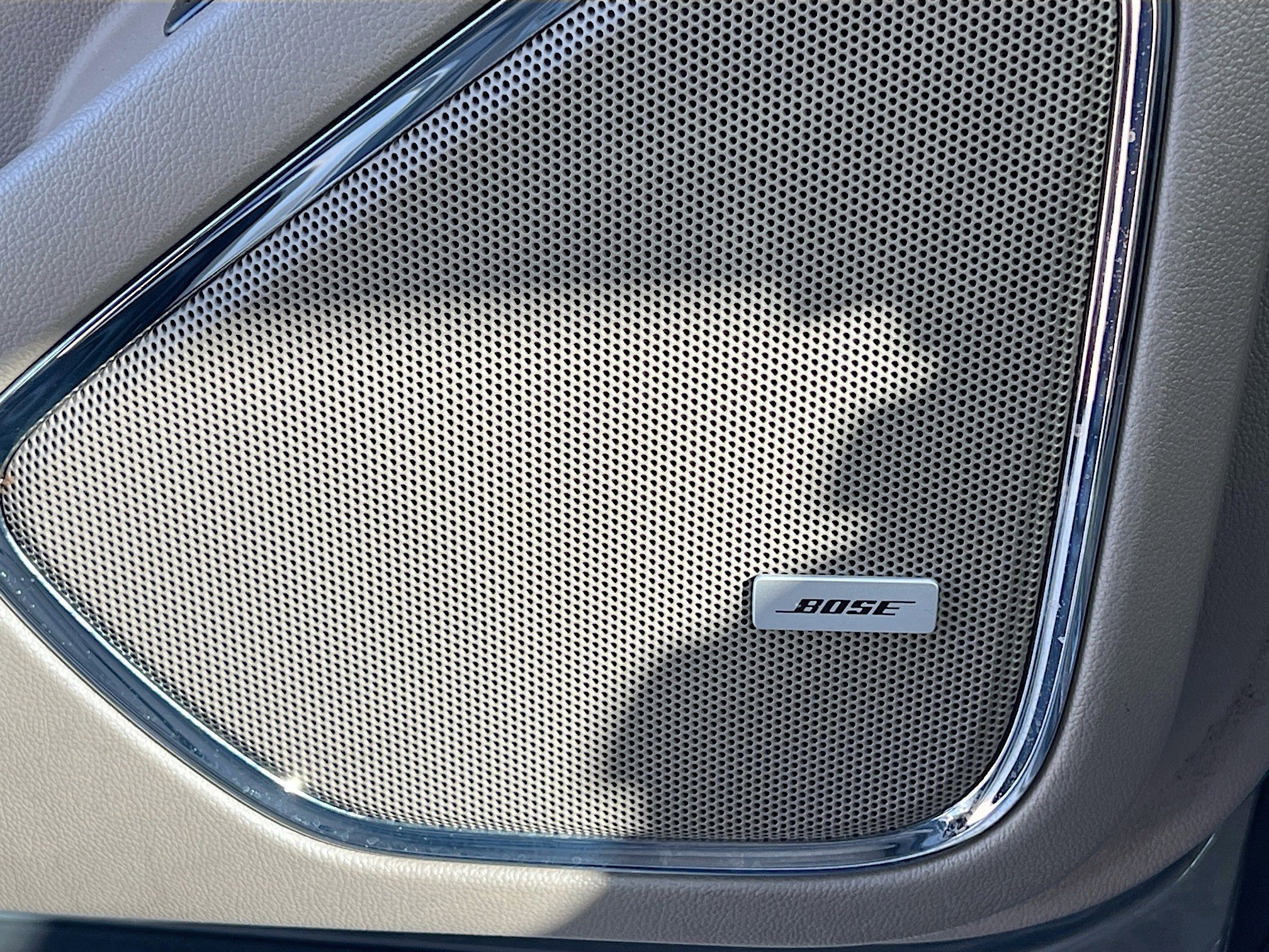 2019 Chevrolet Tahoe LT photo 19