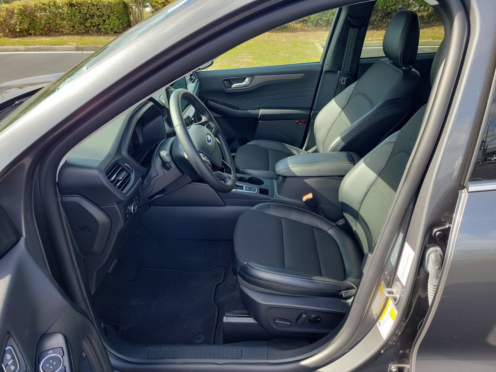 2026 Ford Escape Plug-in hybrid PHEV - Photo 17