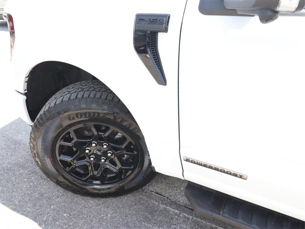 2025 Ford F-150 XLT photo 4