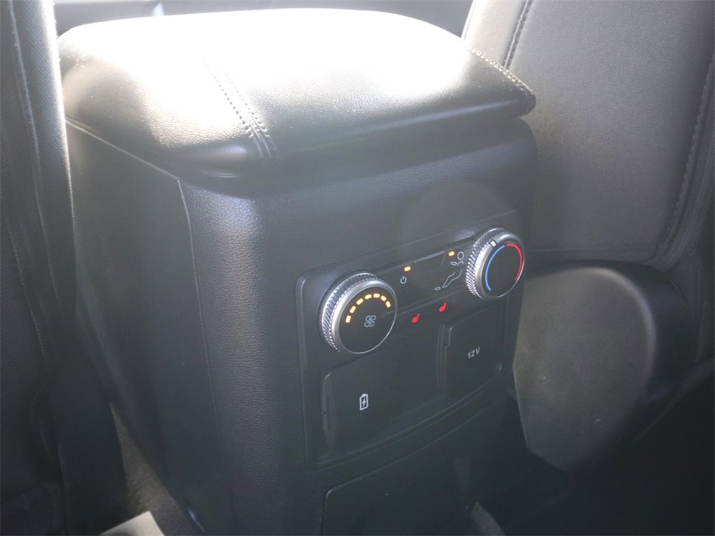 2022 Ford Explorer XLT photo 19