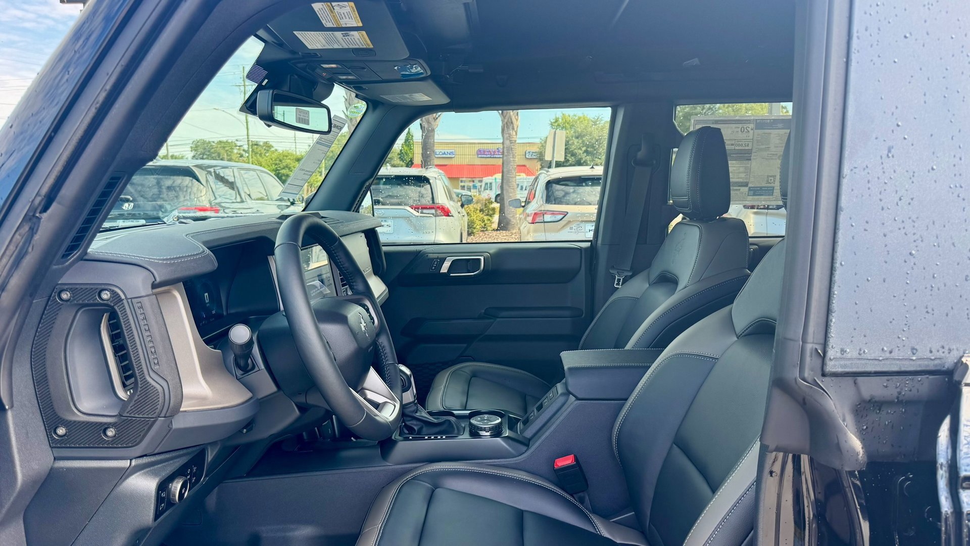 2025 Ford Bronco Outer Banks photo 12