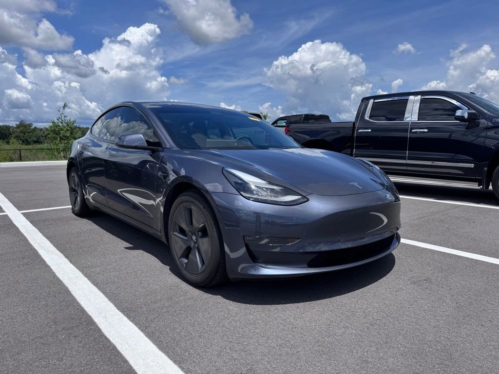 2022 Tesla Model 3 Long Range Dual Motor All-Wheel Drive's photo