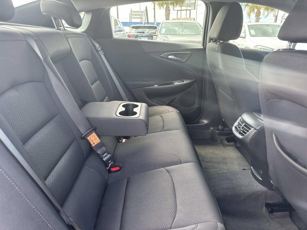 2024 Chevrolet Malibu 1LT photo 8