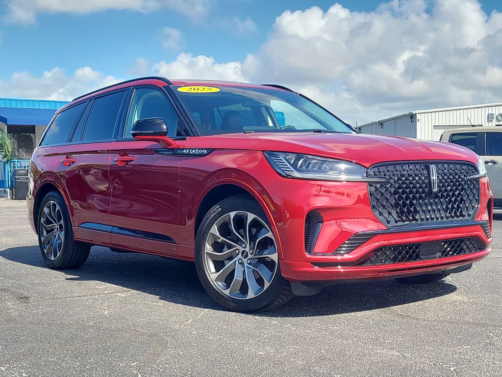 2025 Lincoln Aviator Premiere RWD's photo