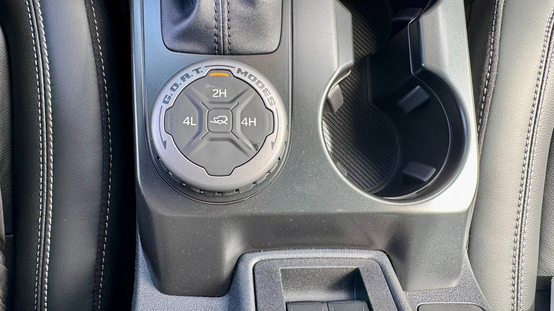 2025 Ford Bronco Outer Banks photo 16