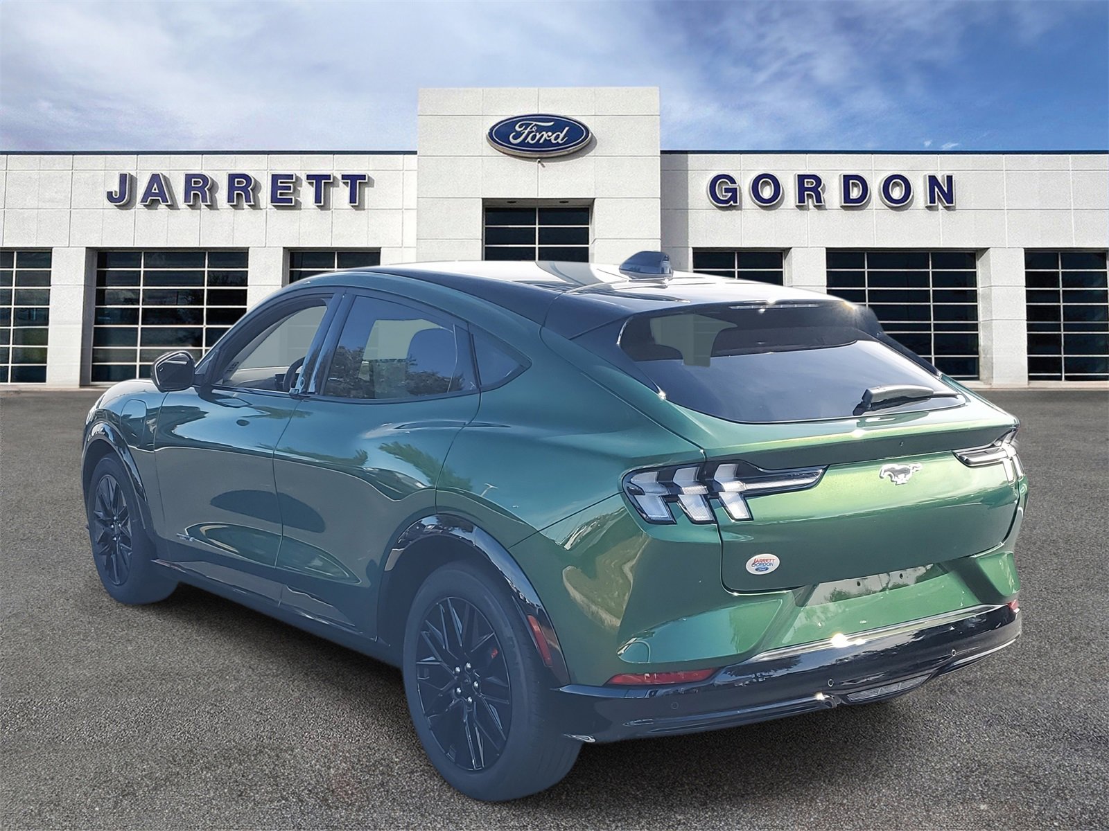 2025 Ford Mustang Mach-E Premium photo 3