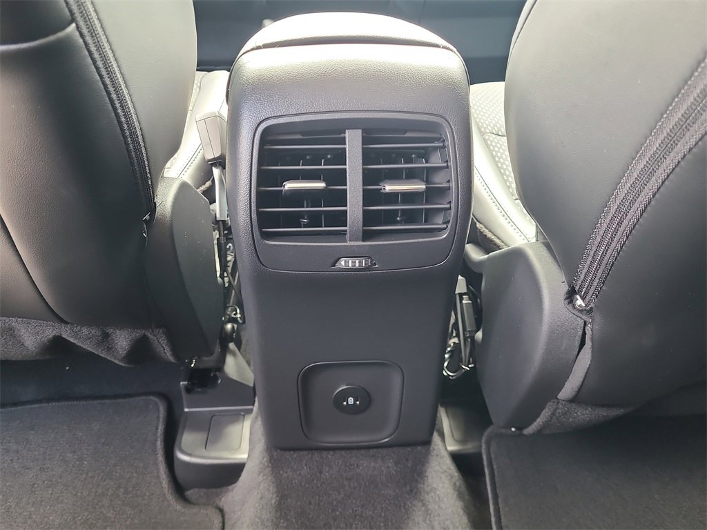 2025 Ford Escape Plug-In Hybrid photo 11