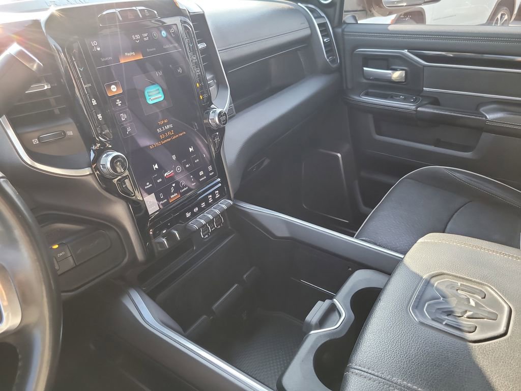 2022 Ram 2500 Laramie photo 18