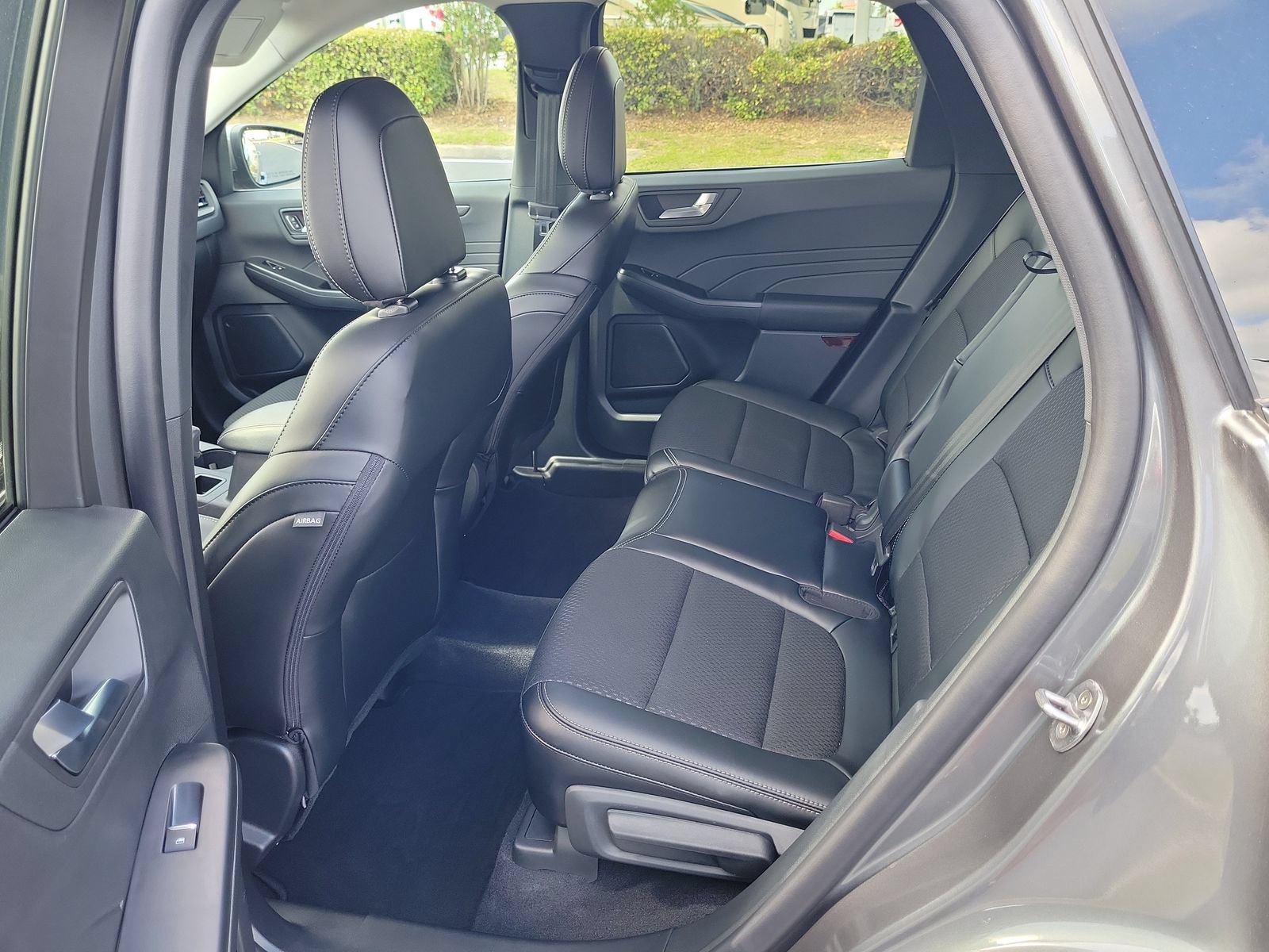 2026 Ford Escape Plug-in hybrid PHEV - Photo 11