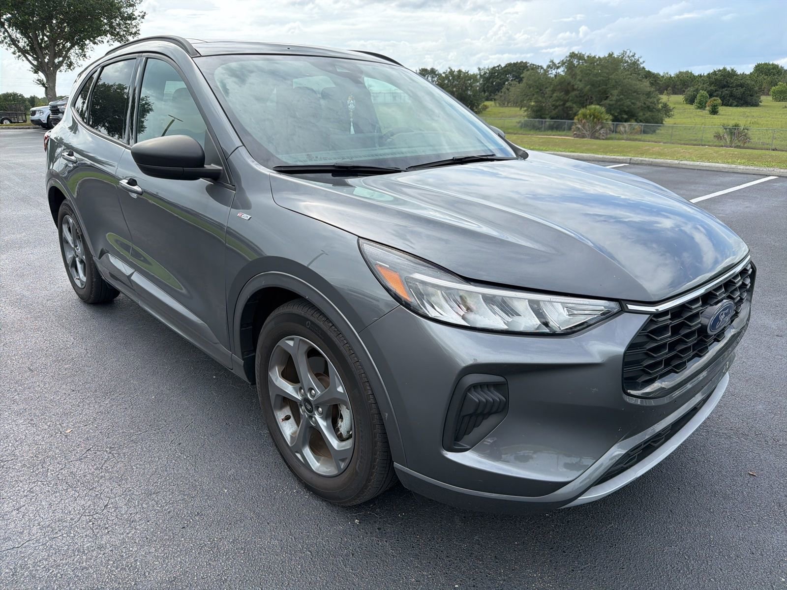 2023 Ford Escape ST-Line FWD's photo