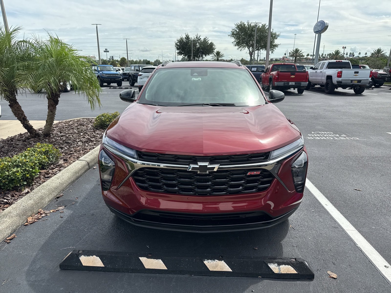 2025 Chevrolet Trax photo 3