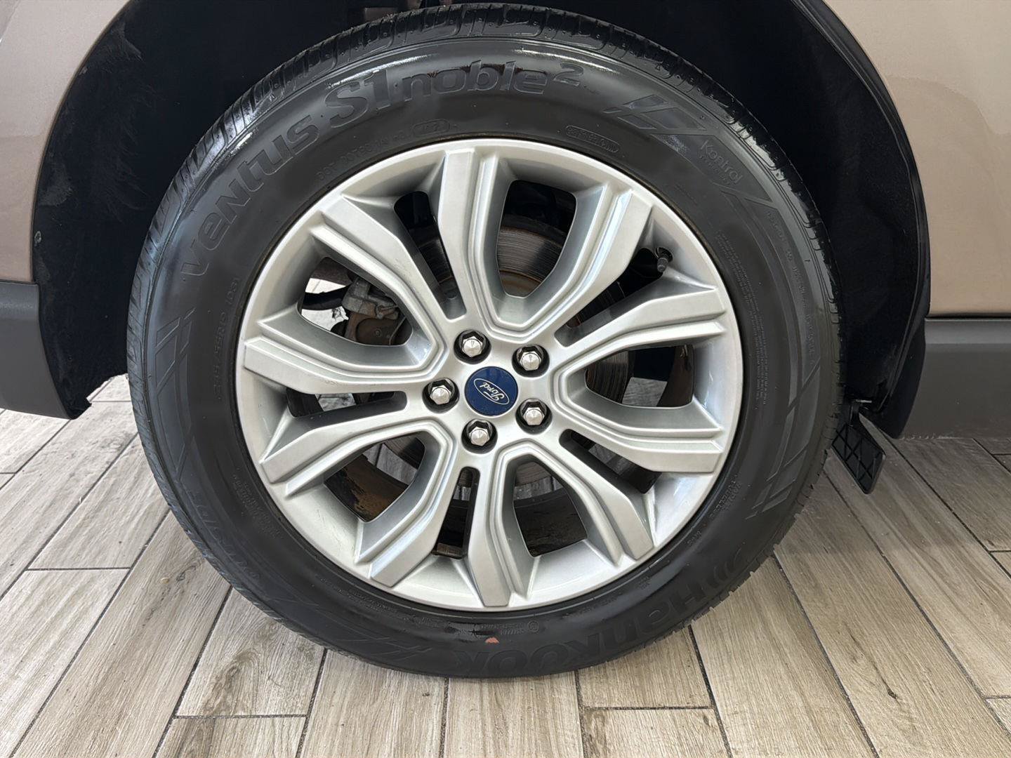 2019 Ford Edge Titanium - Photo 35