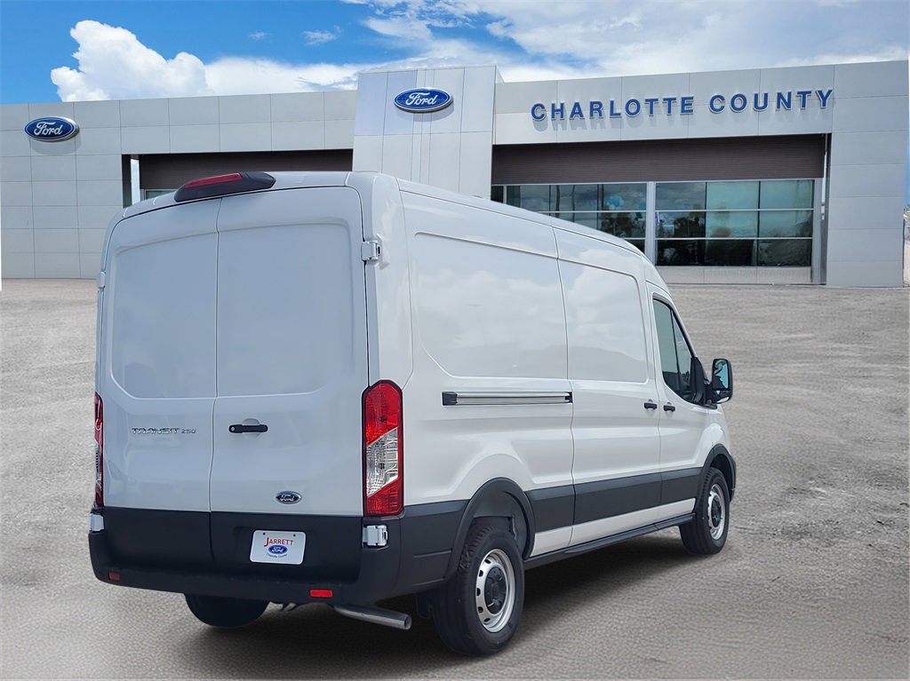 2025 Ford Transit Cargo Van photo 3