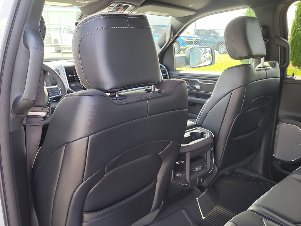 2026 RAM 1500 Laramie - Photo 11