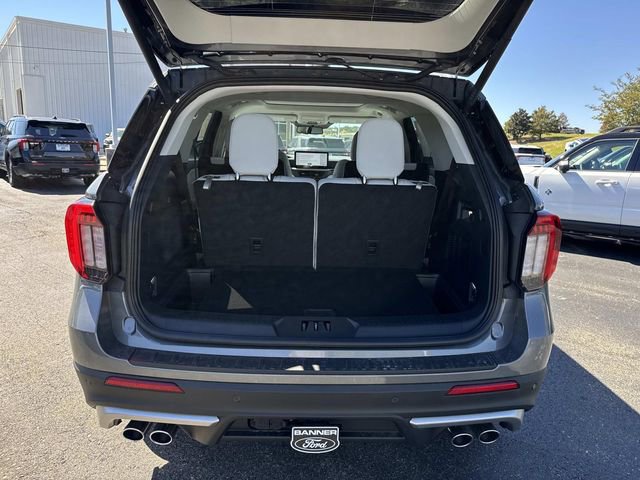 2025 Ford Explorer Platinum photo 4