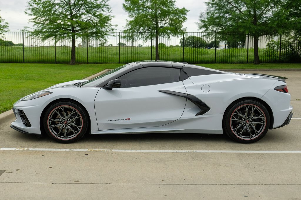 2024 Chevrolet Corvette 2LT photo 19