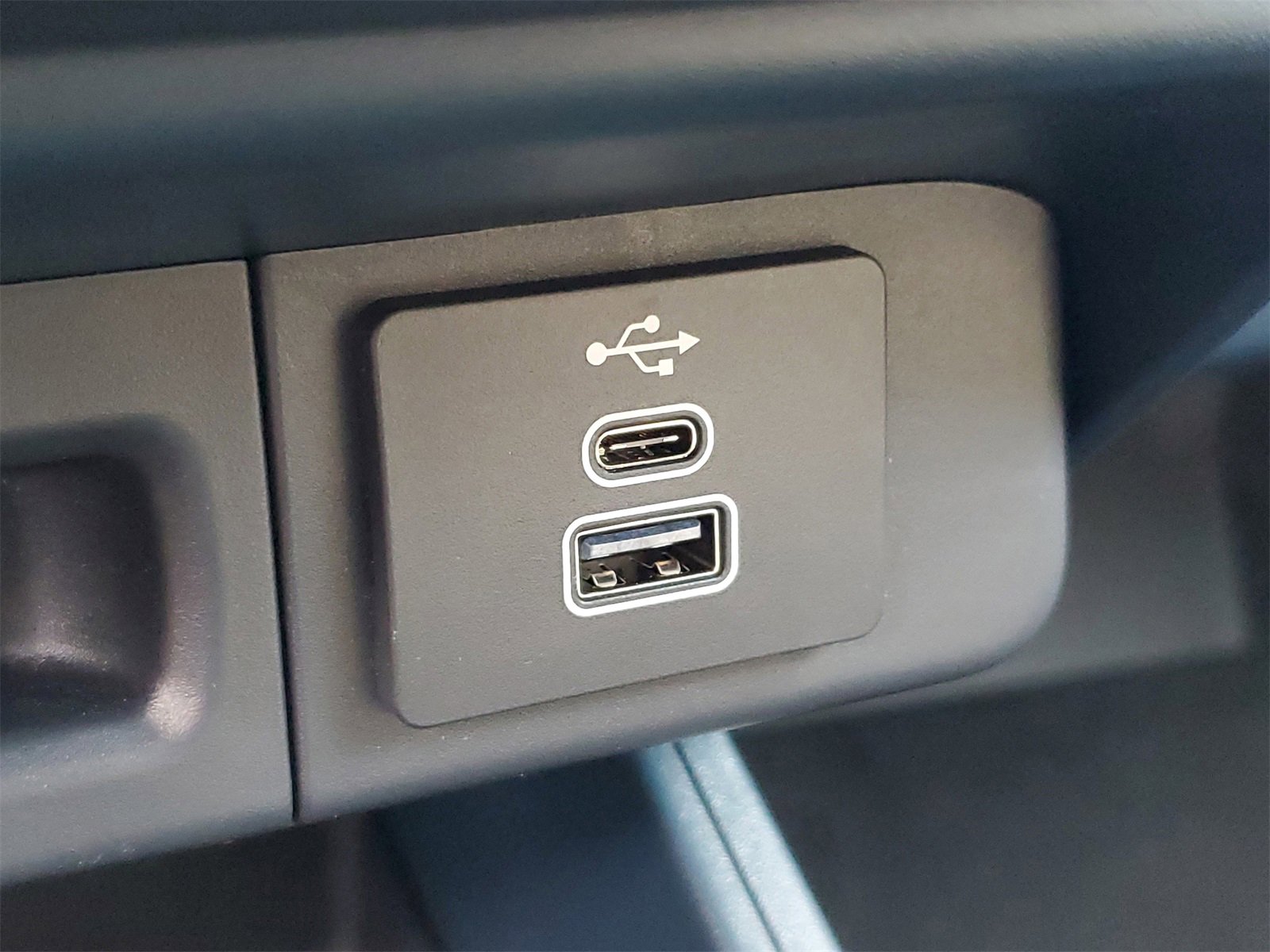 2025 Ford Maverick Lariat photo 24