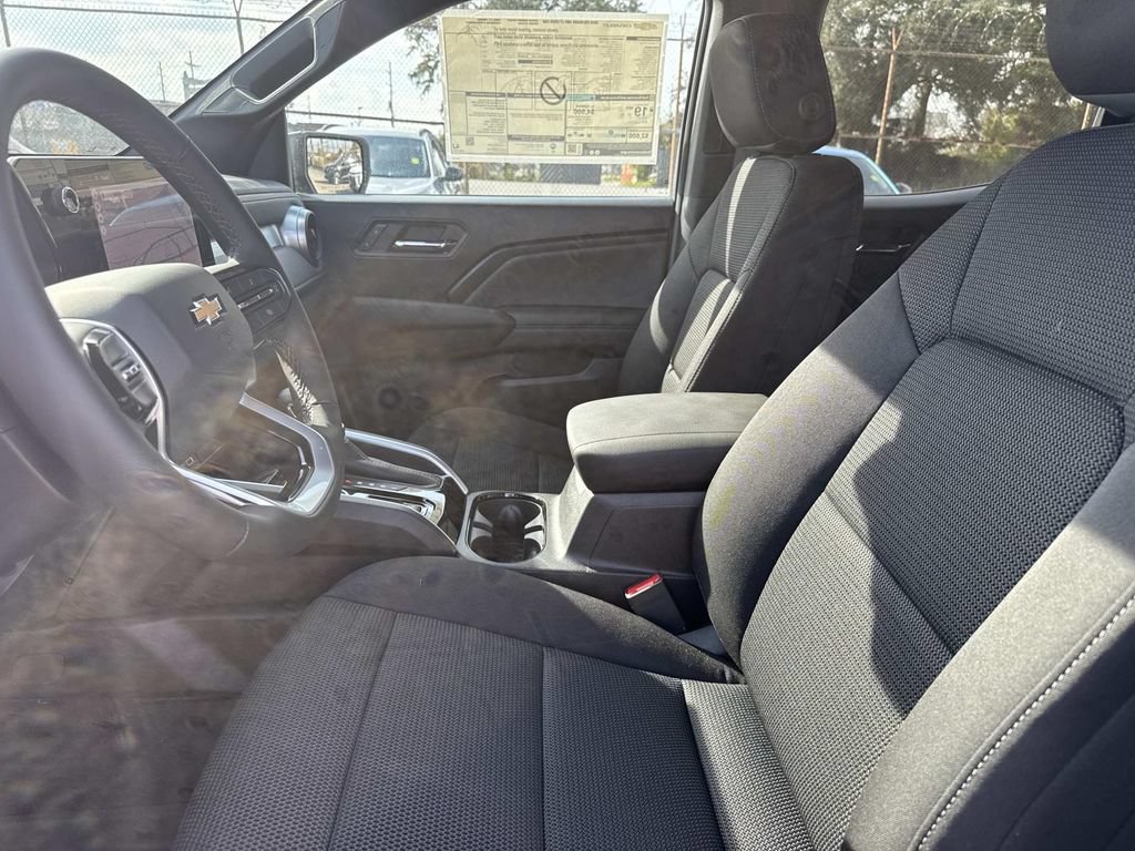 2026 Chevrolet Colorado LT - Photo 16