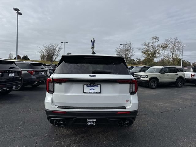 2026 Ford Explorer ST - Photo 6