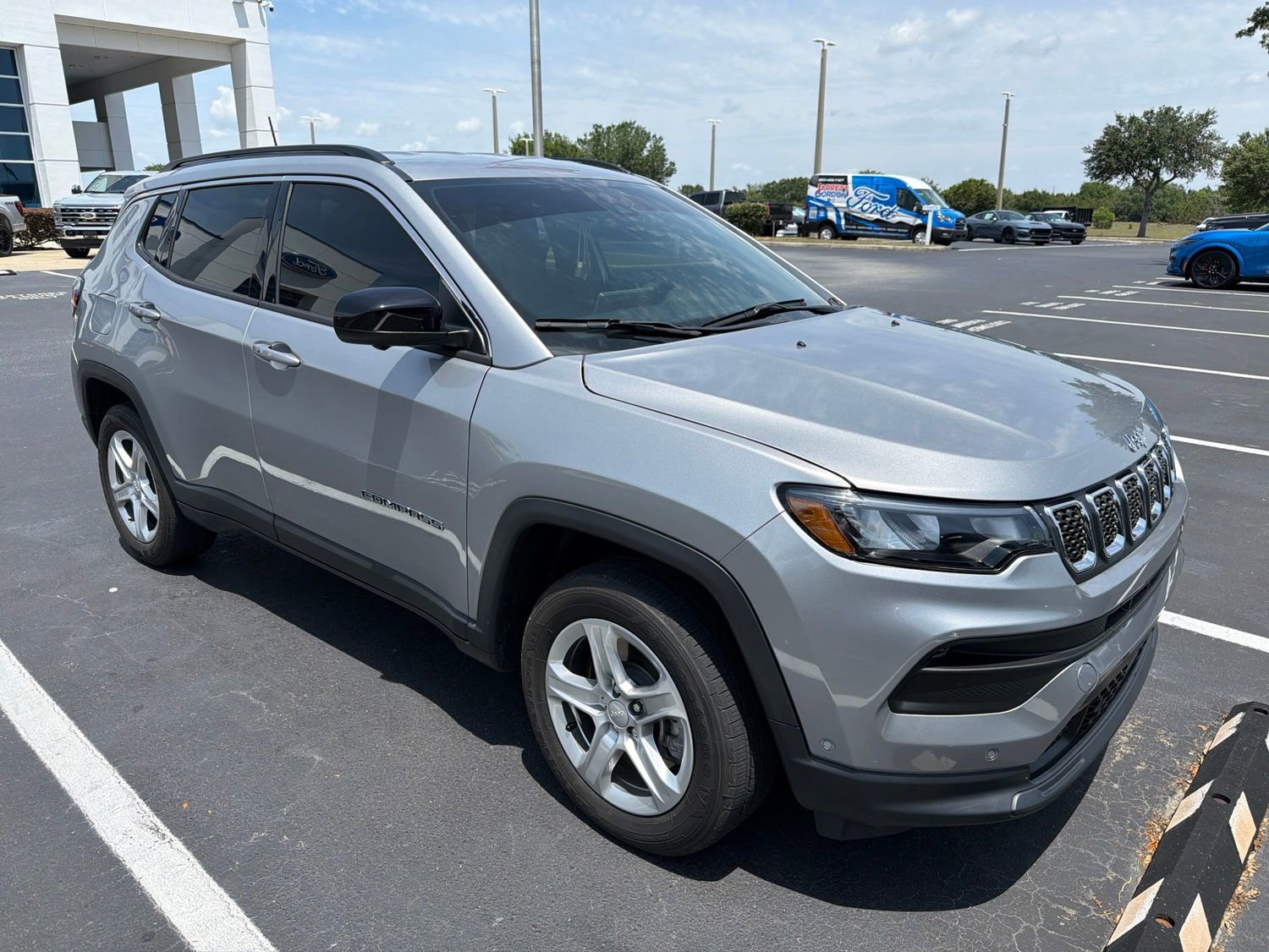 2023 Jeep Compass Latitude 4X4's photo