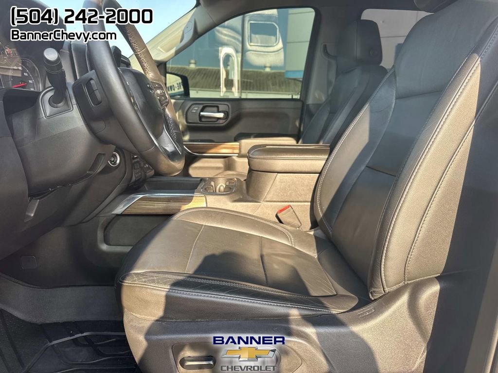 2019 Chevrolet Silverado 1500 RST photo 13