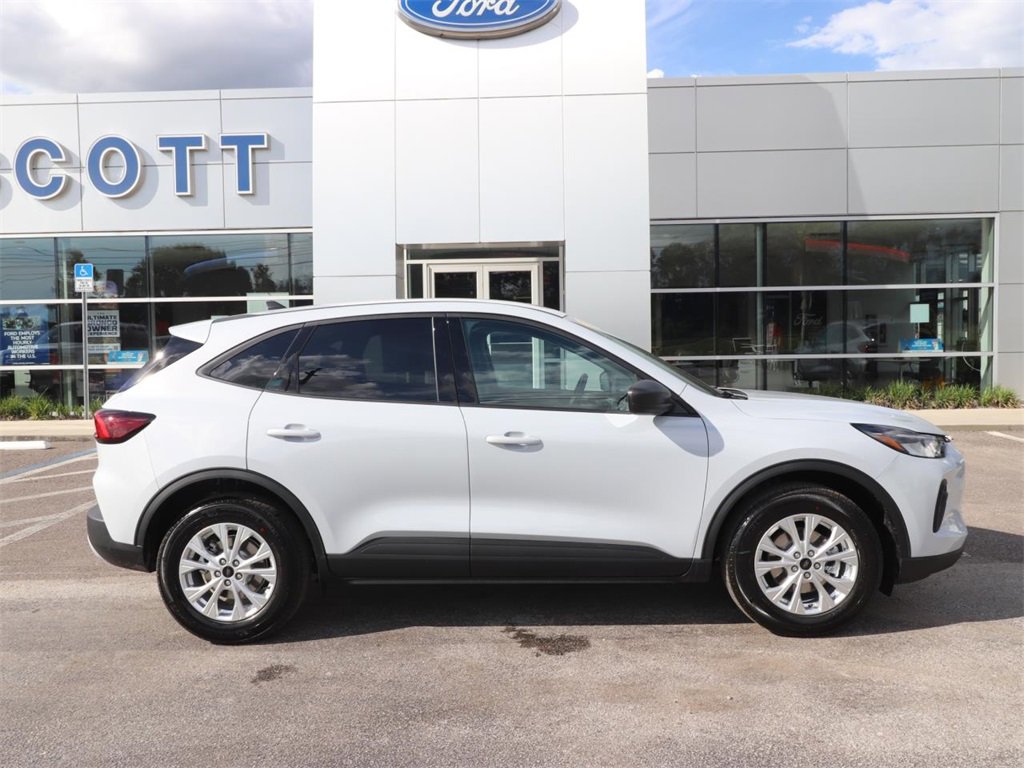 2026 Ford Escape Active photo 3