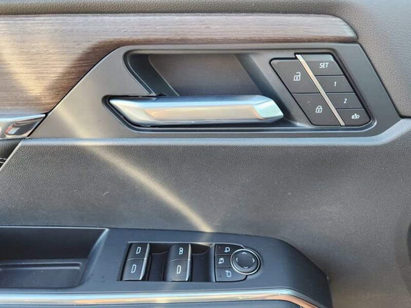 2026 GMC Acadia Denali - Photo 18