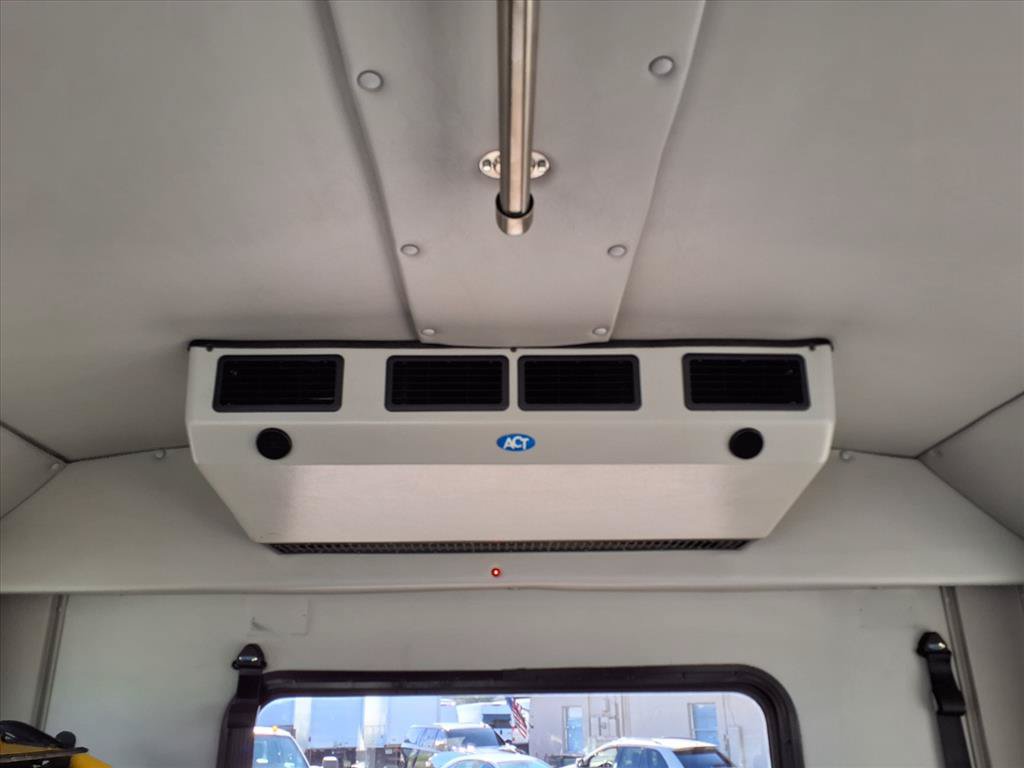 2016 Ford E-Series Cutaway Base - Photo 20