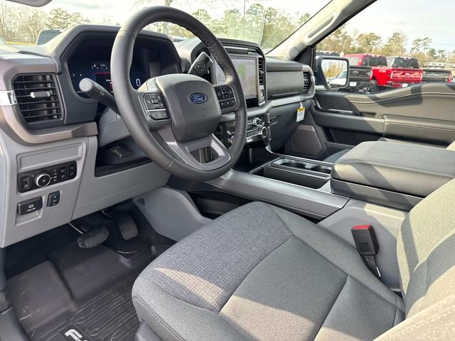 2025 Ford F-150 XLT - Photo 9