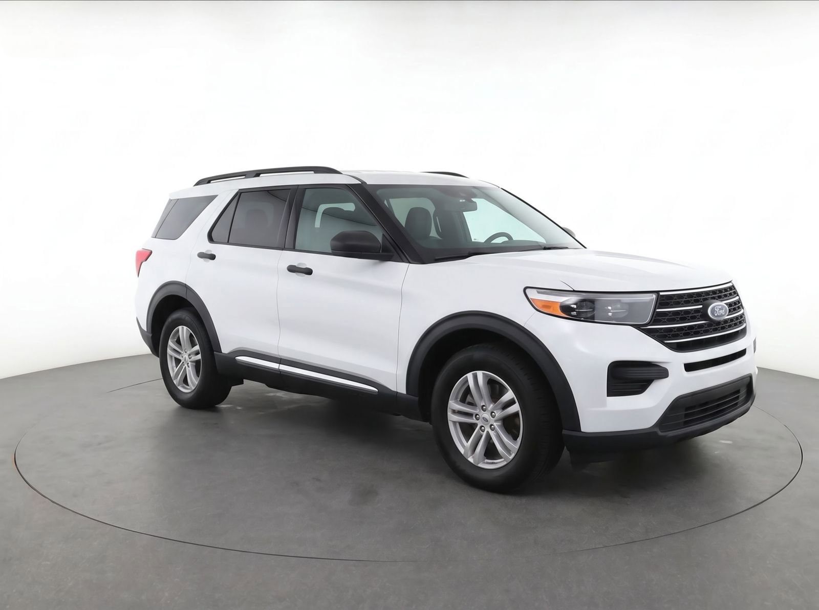 2020 Ford Explorer XLT RWD's photo