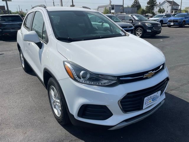 Used 2021 Chevrolet Trax LT with VIN KL7CJLSB7MB319025 for sale in Burlington, NJ