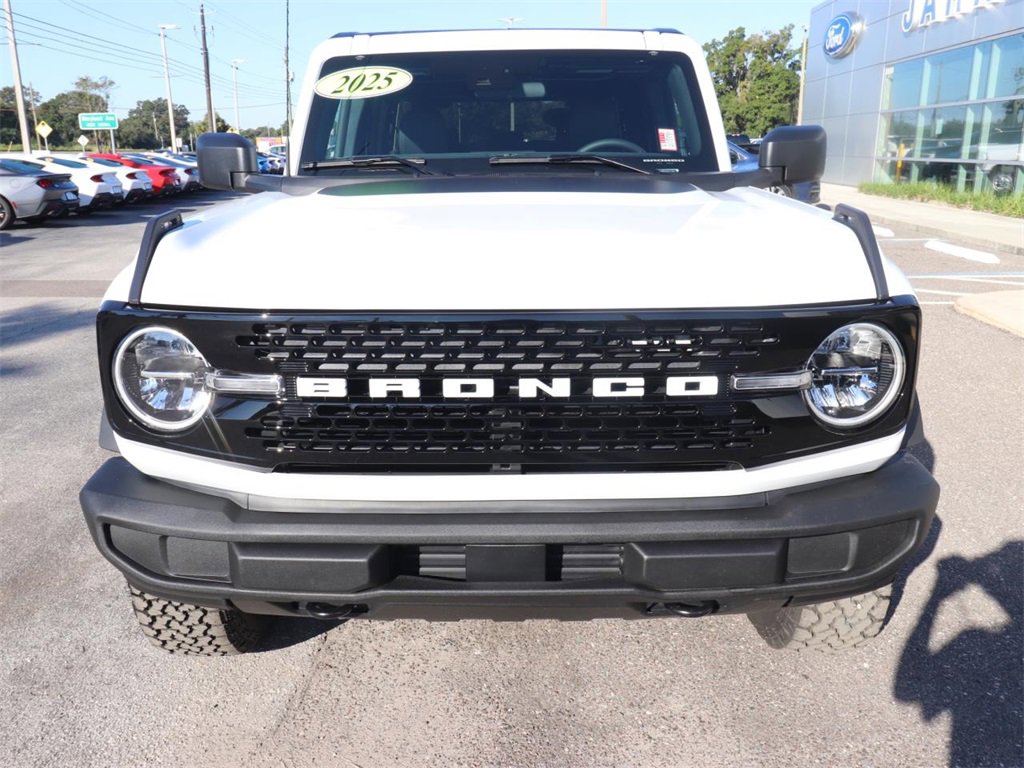 2025 Ford Bronco Big Bend photo 3