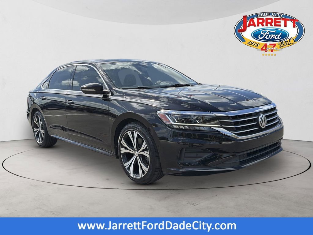 2020 Volkswagen Passat 2.0T SEL Auto's photo