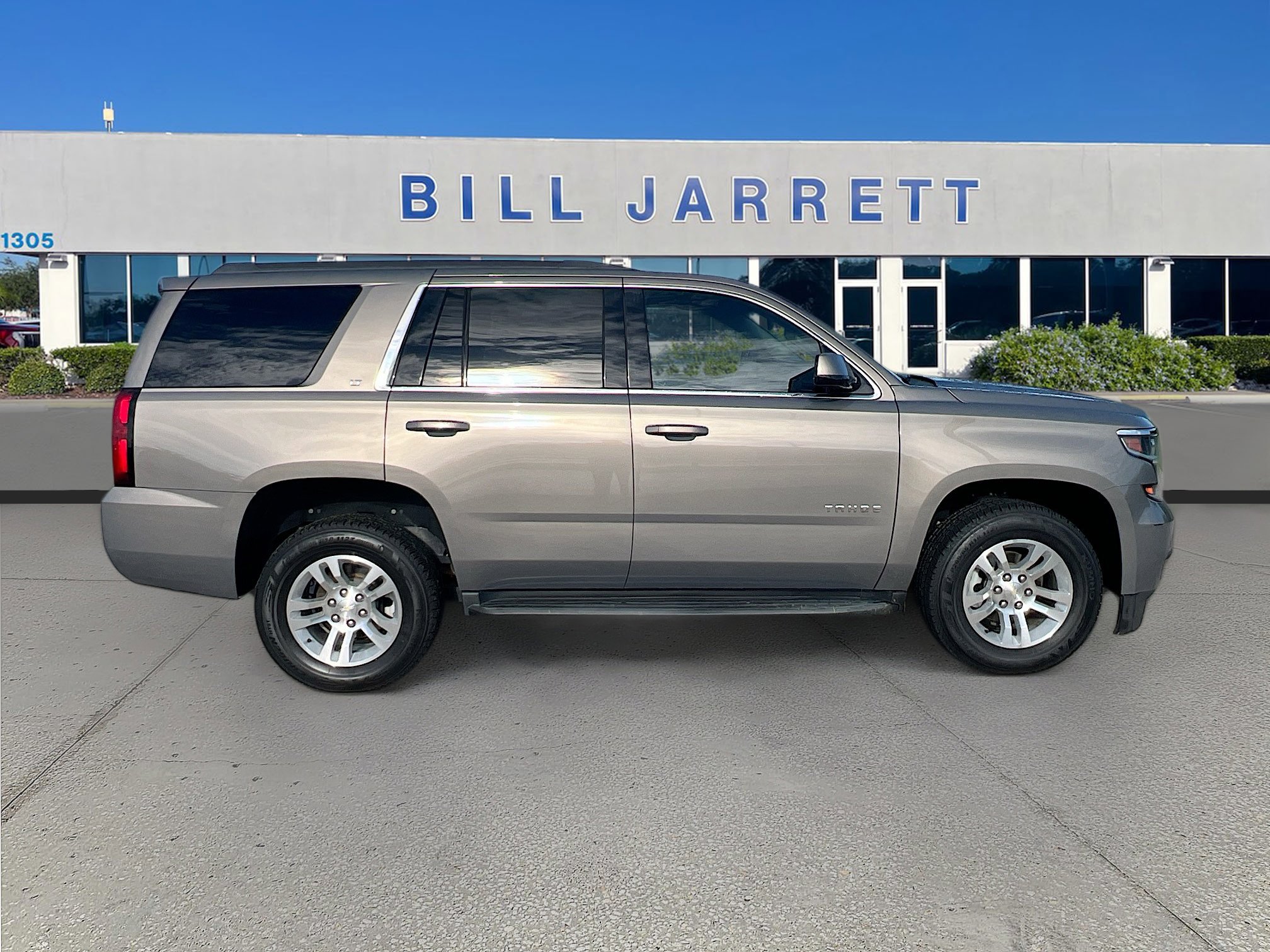 2019 Chevrolet Tahoe LT photo 8
