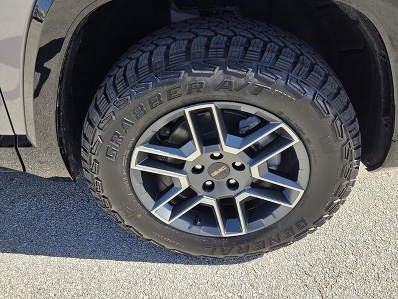 2026 GMC Terrain AT4 - Photo 15