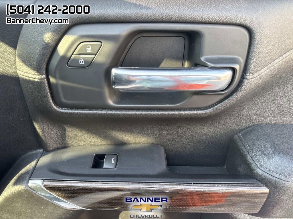 2019 Chevrolet Silverado 1500 RST photo 12
