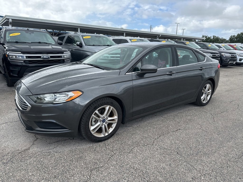 2018 Ford Fusion SE photo 4