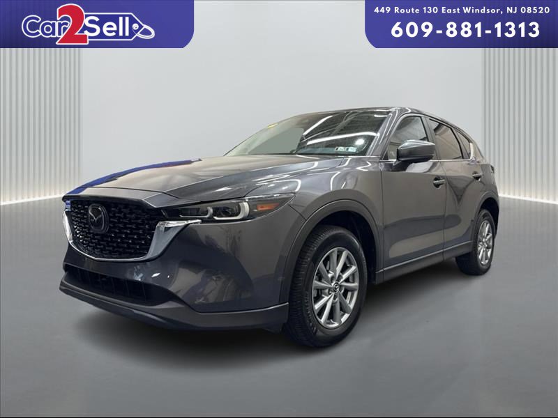 2022 Mazda CX-5 S Preferred package Auto AWD's photo