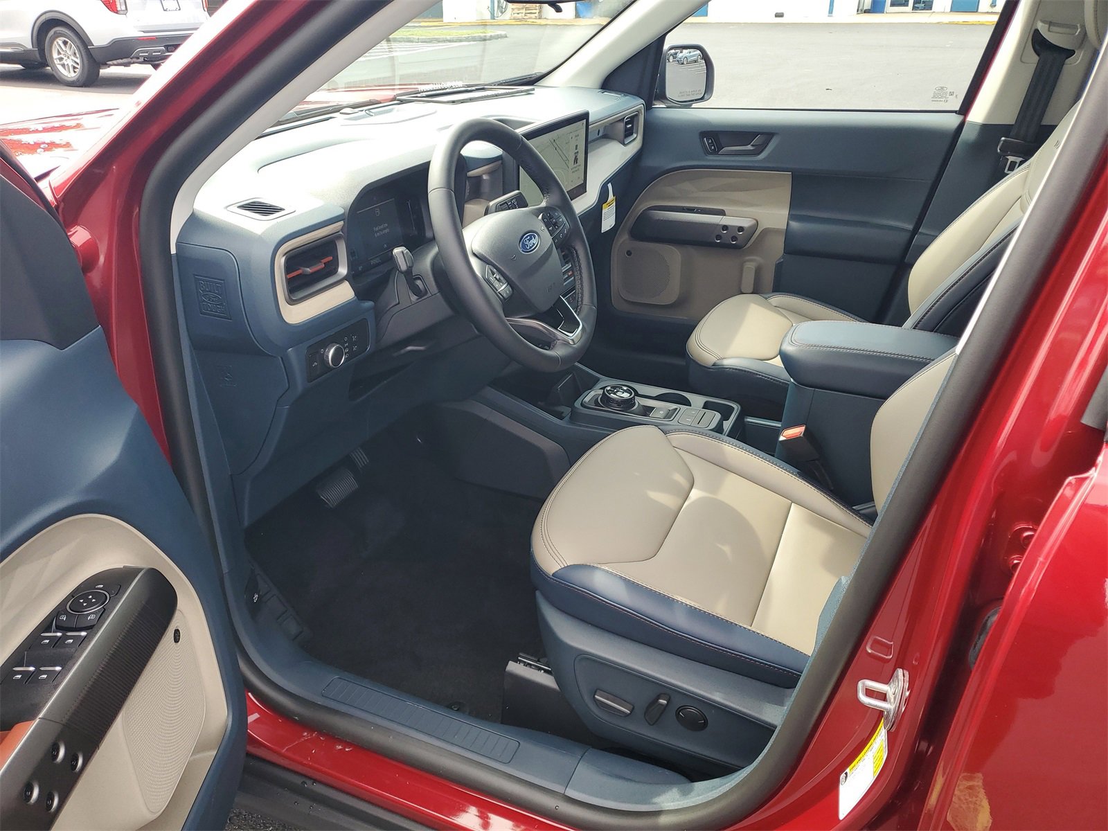 2025 Ford Maverick Lariat photo 14