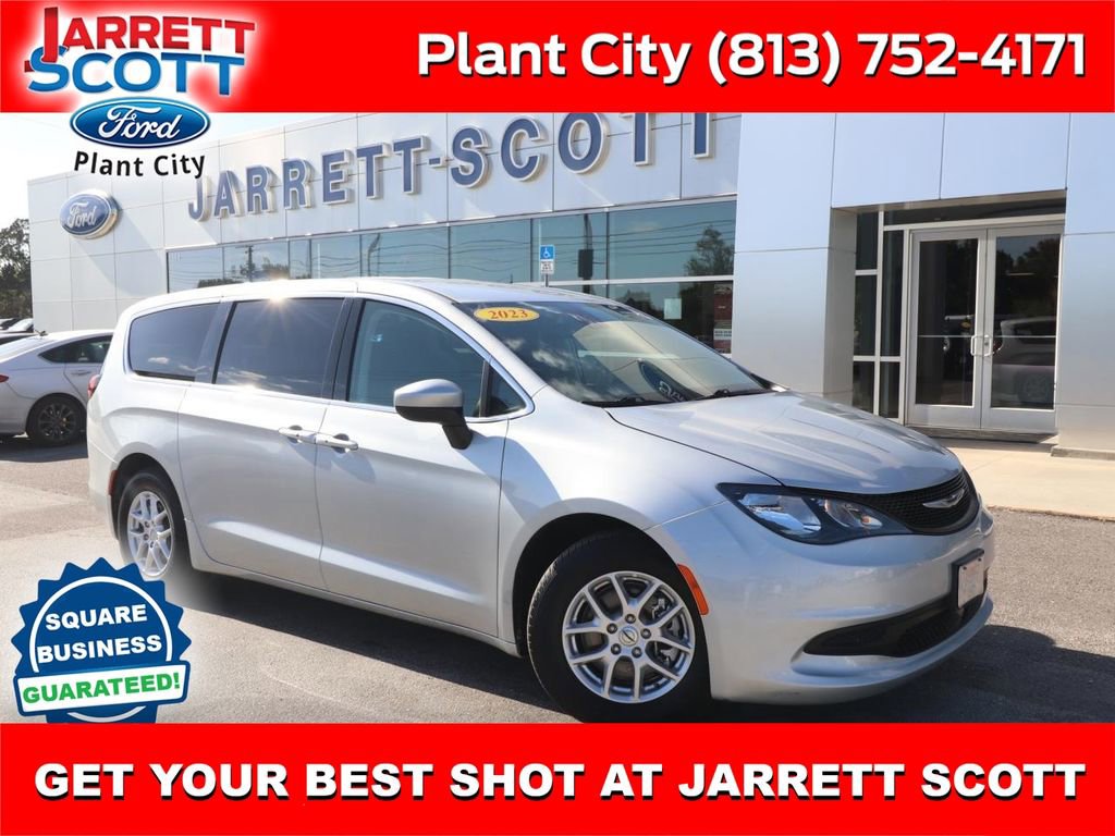 2023 Chrysler Voyager