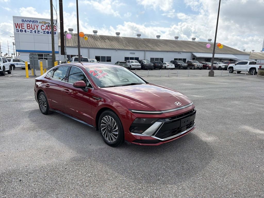 2025 Hyundai Sonata SEL's photo