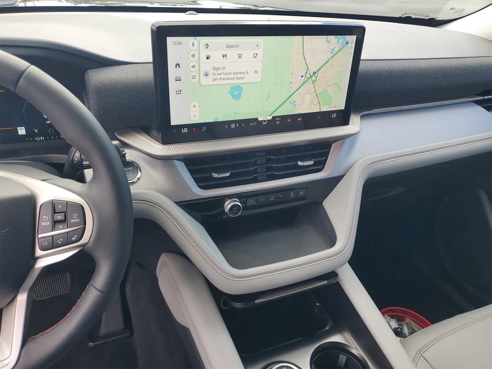 2025 Ford Explorer photo 23