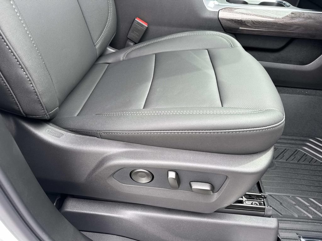2026 Chevrolet Silverado 1500 LTZ - Photo 13