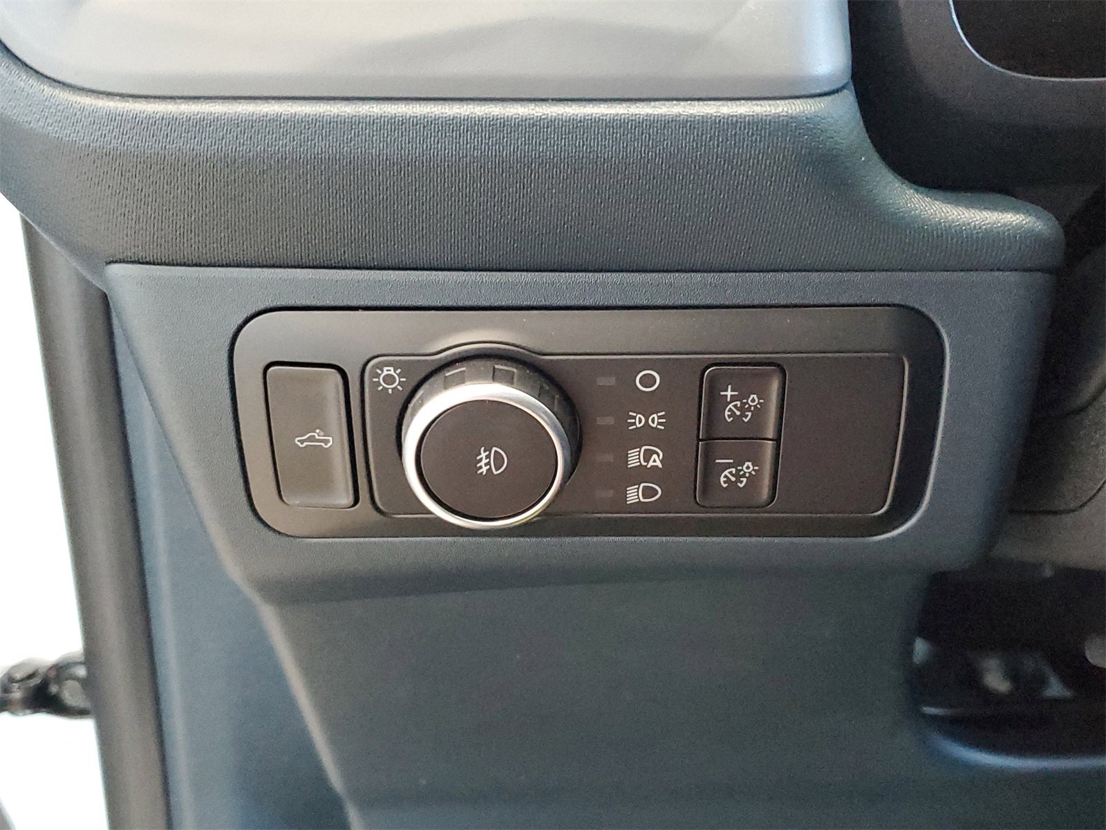 2025 Ford Maverick photo 17