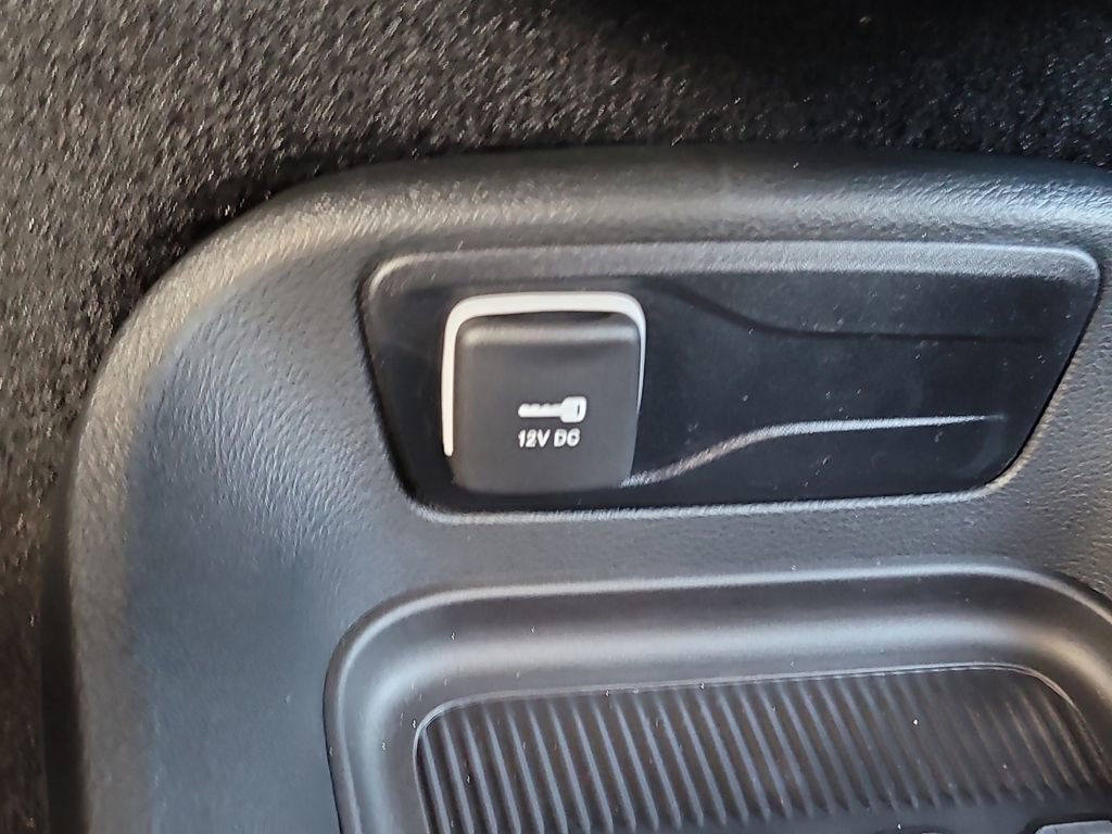 2026 Chrysler Voyager LX photo 22