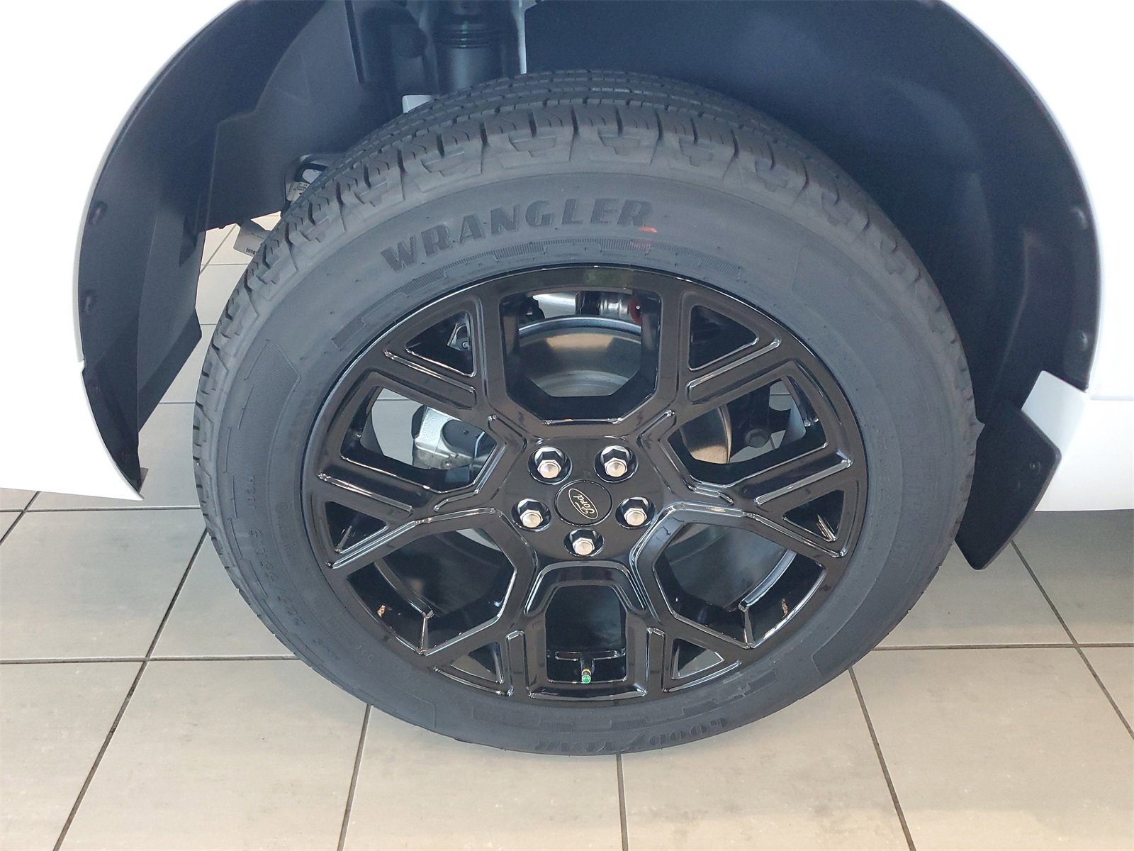 2025 Ford Maverick photo 2